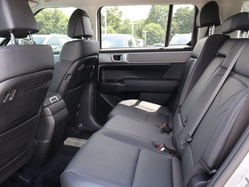 Used 2024 Hyundai Santa Fe XRT AWD/4WD image 18