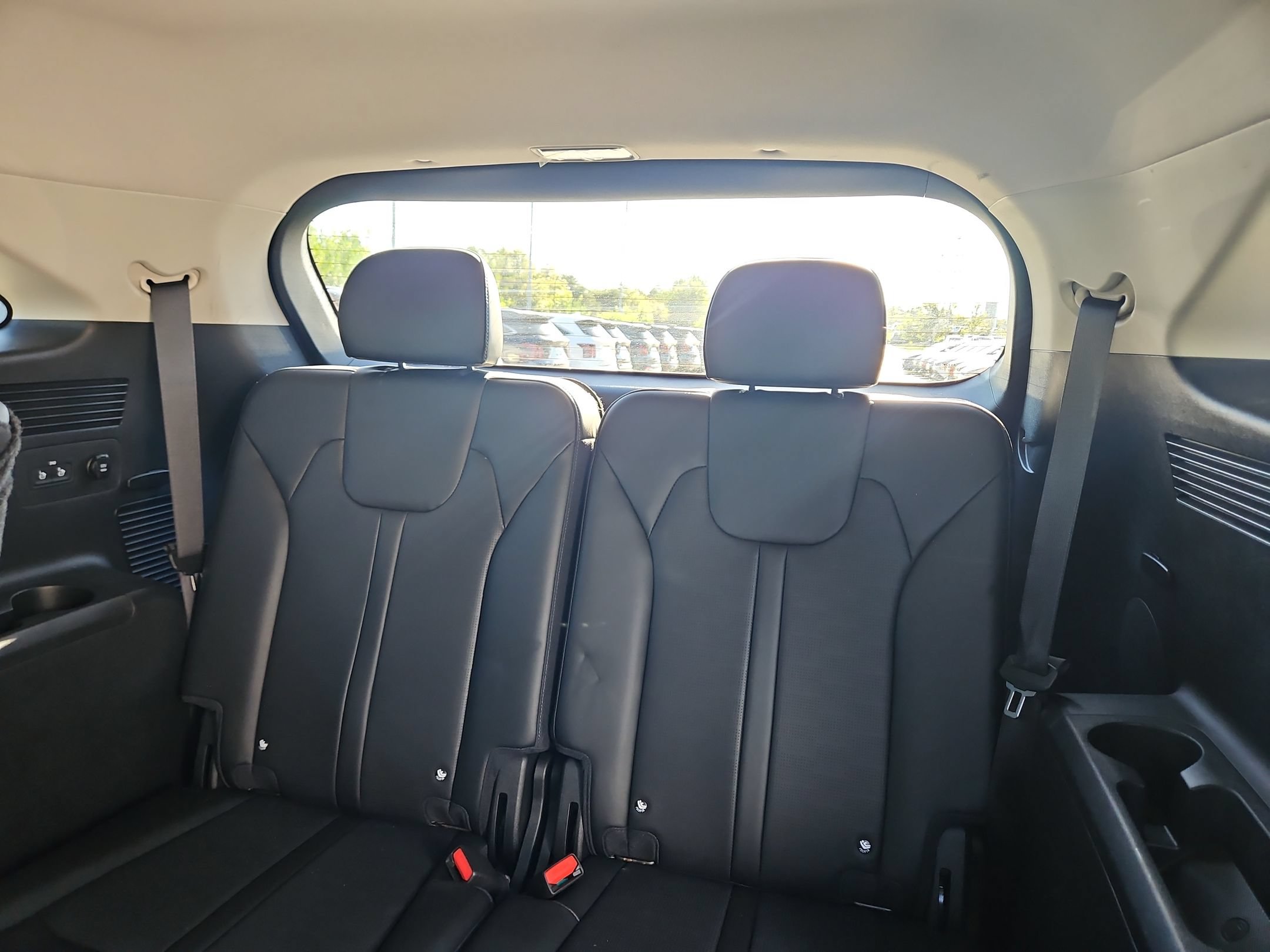 Used 2025 Kia Sorento S w/ Panoramic Sunroof Package FWD image 38