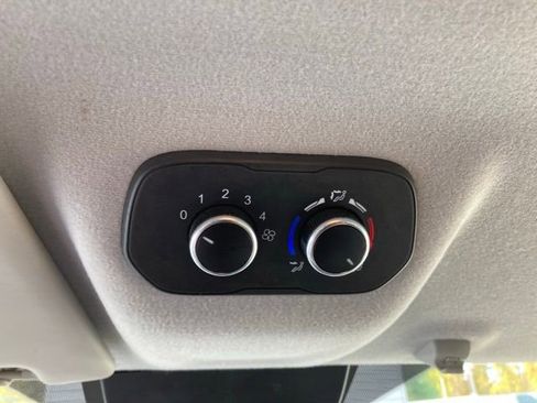 Used 2020 Ford Transit 350 XLT image 10