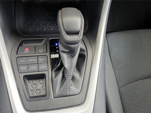 Certified 2021 Toyota RAV4 XLE image 77