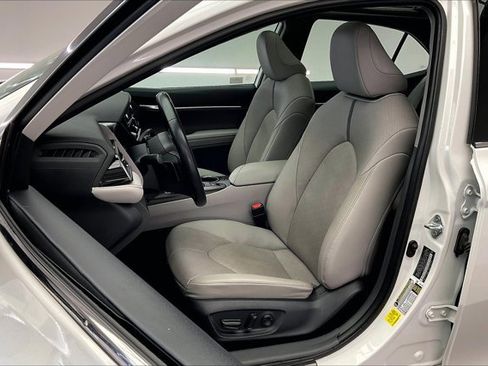 Used 2024 Toyota Camry XSE image 17