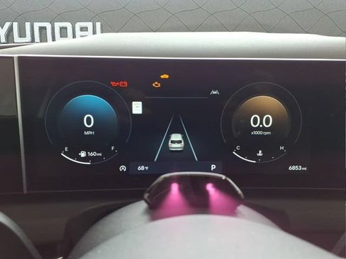 Certified 2025 Hyundai Tucson Limited AWD/4WD image 21