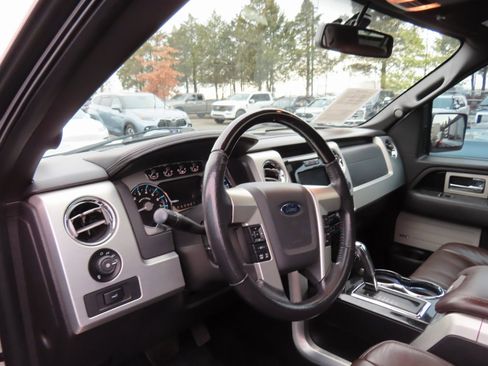 Used 2011 Ford F150 Platinum image 16