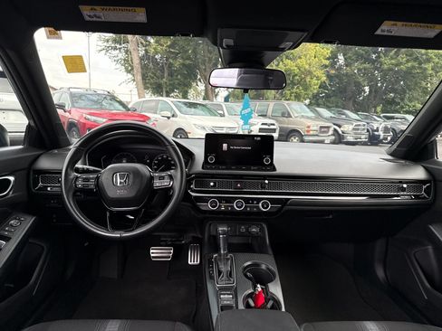 Used 2024 Honda Civic Sport image 13