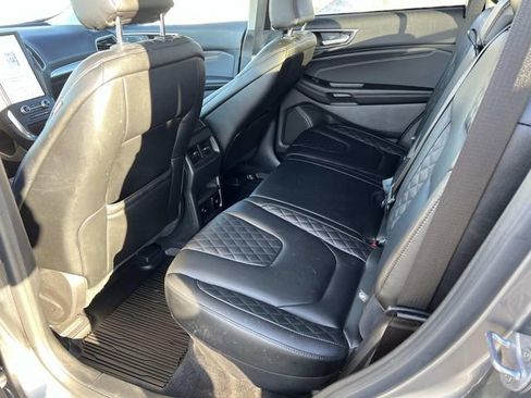 Certified 2023 Ford Edge Titanium image 14