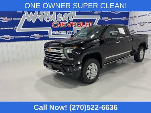 Used 2025 Chevrolet Silverado 2500 High Country w/ High Country Premium Package AWD/4WD image 1