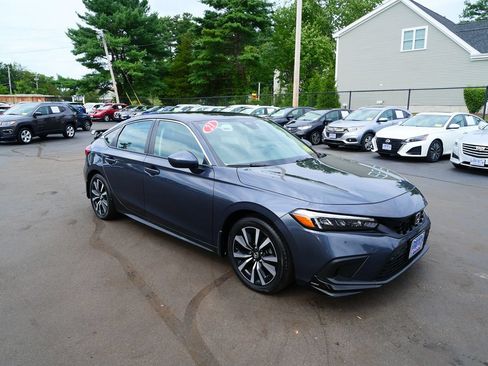 Used 2022 Honda Civic EX-L image 2