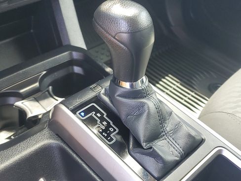 Used 2021 Toyota Tacoma SR5 RWD image 28