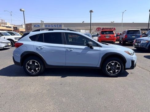Used 2019 Subaru Crosstrek 2.0i image 2