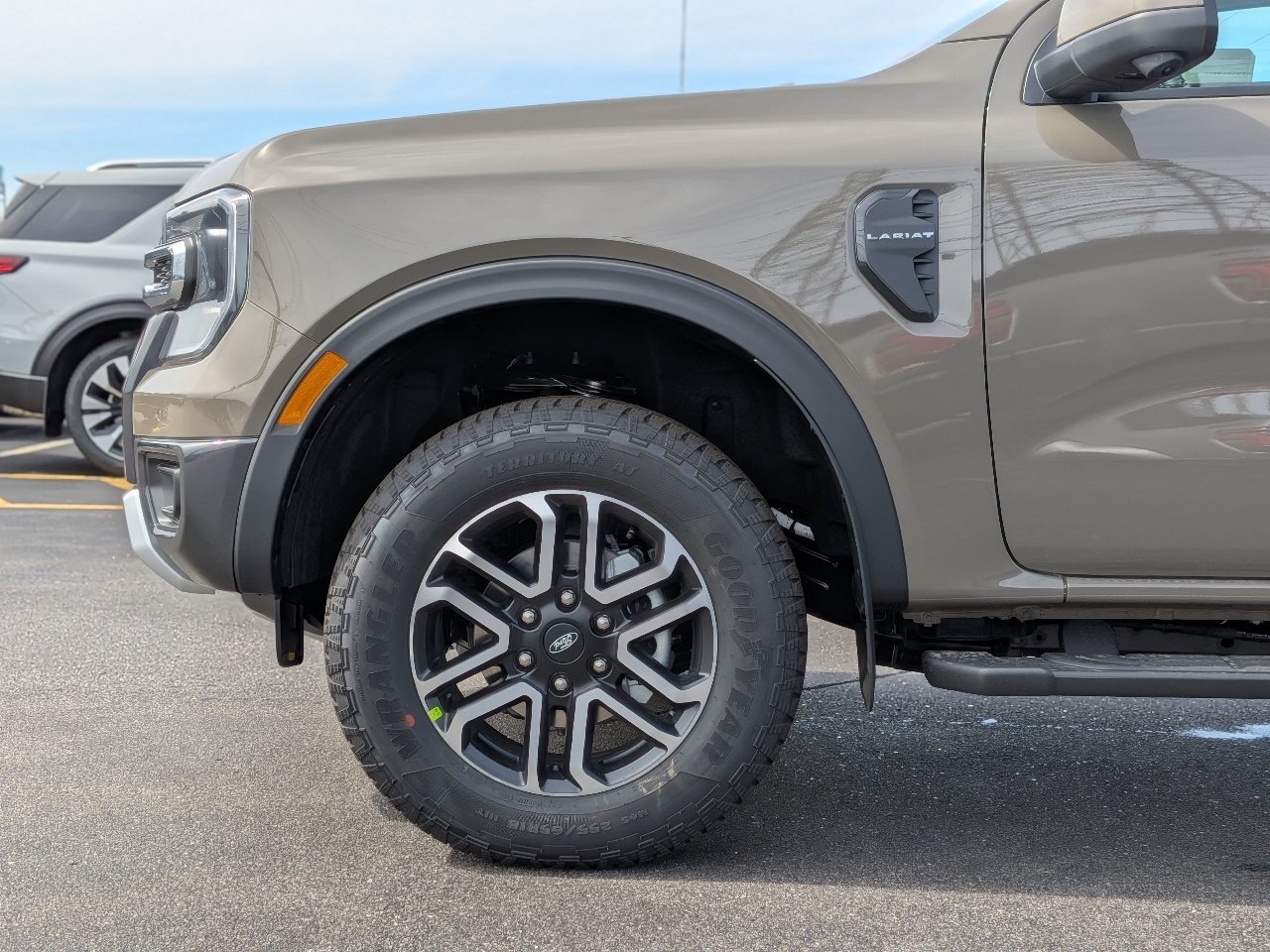 New 2026 Ford Ranger Lariat w/ FX4 Off-Road Package AWD/4WD image 11
