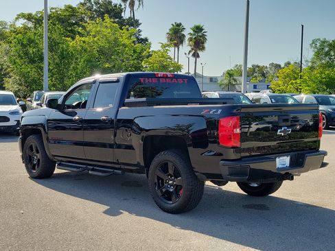 Used 2018 Chevrolet Silverado 1500 LT w/ Redline Edition AWD/4WD image 4