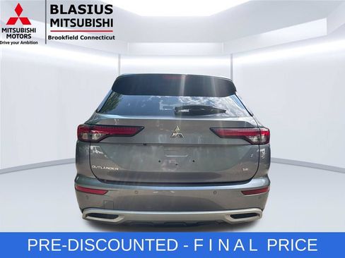 Used 2022 Mitsubishi Outlander SE AWD/4WD image 10