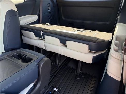 New 2026 Kia Carnival SX FWD image 13