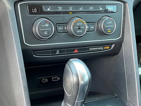 Used 2019 Volkswagen Atlas SE FWD image 26