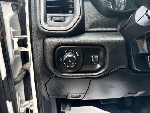 Used 2022 RAM 2500 Tradesman AWD/4WD image 17