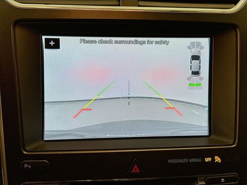 Used 2018 Ford Explorer Sport image 23