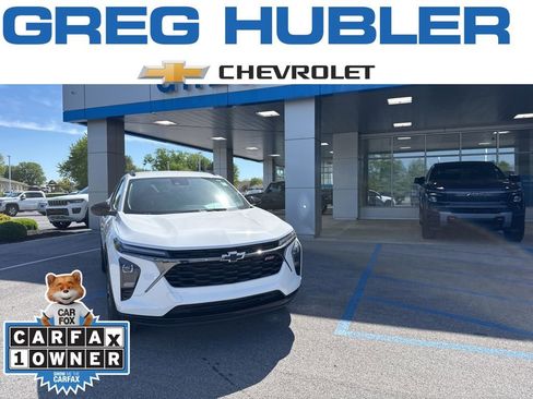 Used 2024 Chevrolet Trax RS w/ Driver Confidence Package image 1