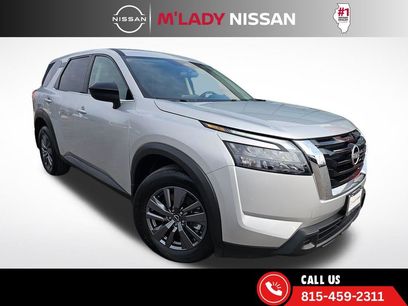 Used 2025 Nissan Pathfinder S