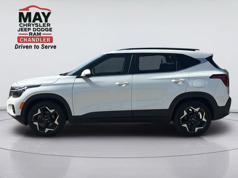 Used 2024 Kia Seltos EX FWD image 4