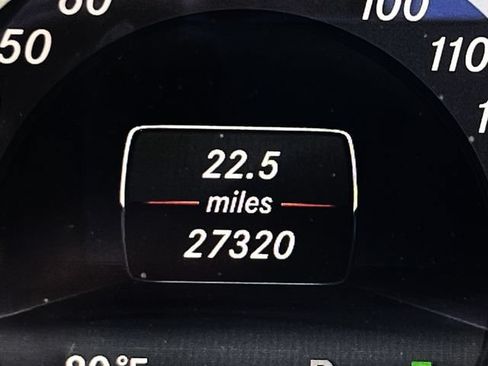 Used 2016 Mercedes-Benz E 350 Sedan w/ Keyless Go Package image 21