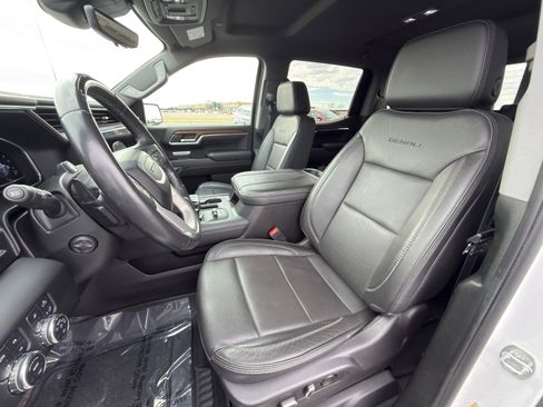 Used 2023 GMC Sierra 1500 Denali w/ Technology Package image 16