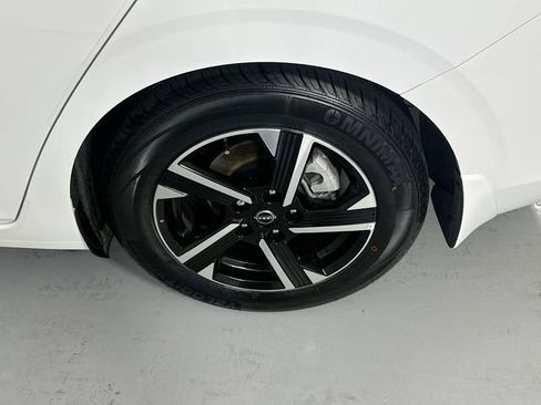 Used 2024 Nissan Sentra SV image 29