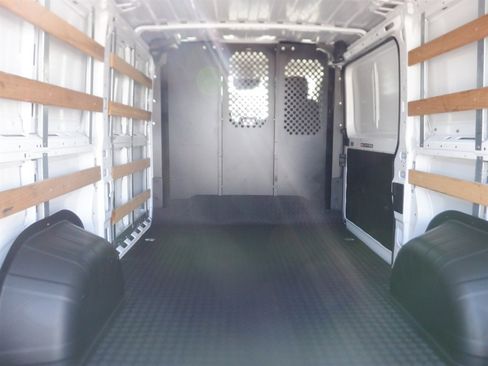 Used 2025 RAM ProMaster 2500 w/ U-Haul Equipment Group FWD image 6