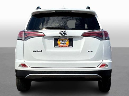 Used 2017 Toyota RAV4 XLE image 4