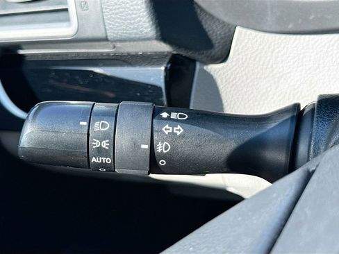 Used 2018 Subaru Forester 2.5i Limited w/ Popular Package #3B image 12