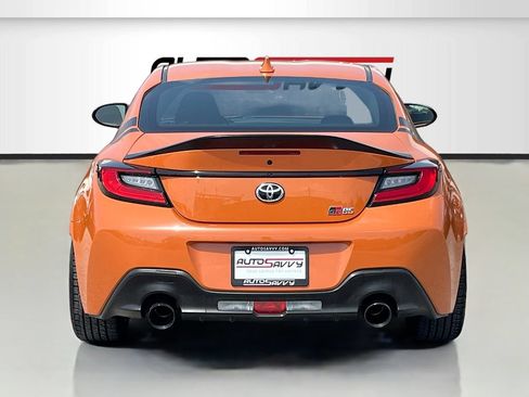 Used 2023 Toyota GR86 10th Anniversary SE RWD image 6