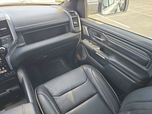 Used 2019 RAM 1500 Limited AWD/4WD image 12