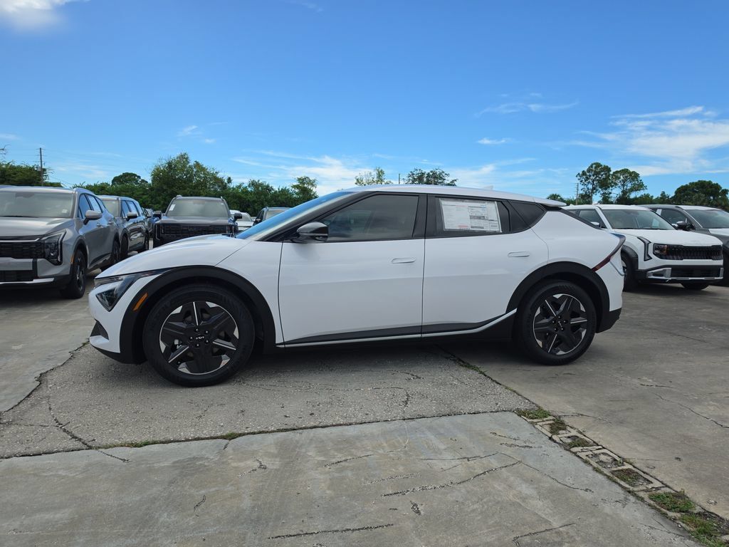 New 2026 Kia EV6 Light AWD/4WD image 5