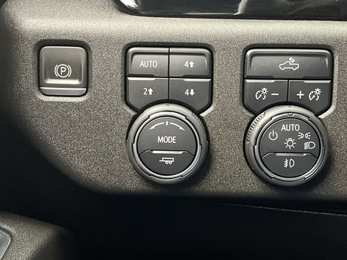 Certified 2022 Chevrolet Silverado 1500 RST w/ Z71 Off-Road Package image 17