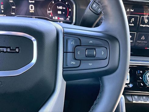 Used 2025 GMC Sierra 2500 Denali w/ Denali Reserve Package image 23