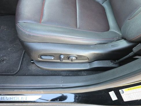 Used 2023 Chevrolet Blazer RS image 17