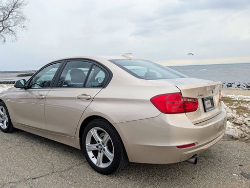 Used 2013 BMW 320i xDrive Sedan image 4