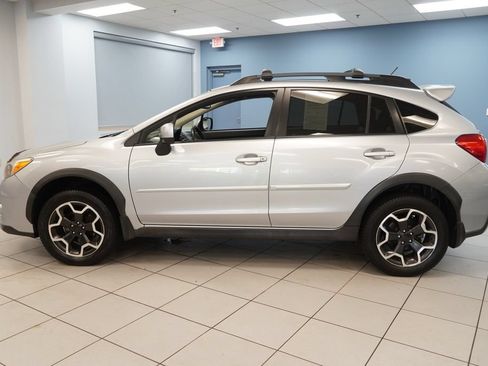 Used 2013 Subaru Crosstrek 2.0i Limited AWD/4WD image 2