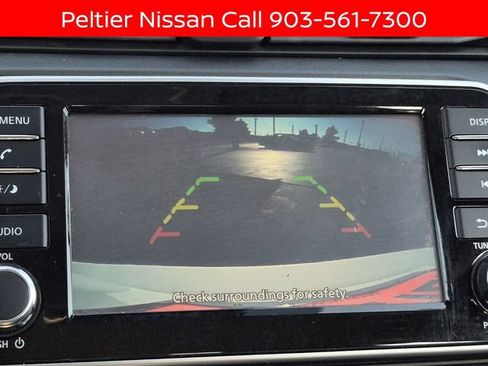 Used 2021 Nissan Versa S FWD image 29