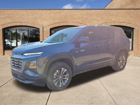 Used 2025 Chevrolet Equinox LT image 8