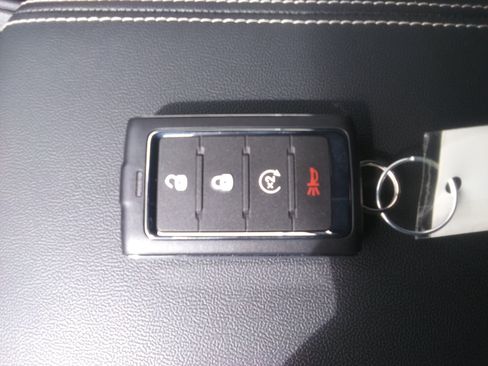 New 2026 Jeep Cherokee Laredo AWD/4WD image 25