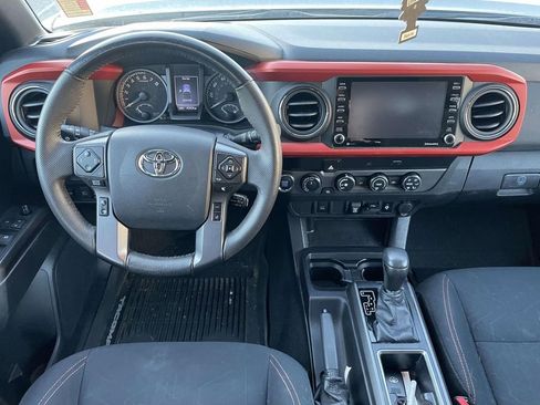 Used 2020 Toyota Tacoma TRD Sport image 24