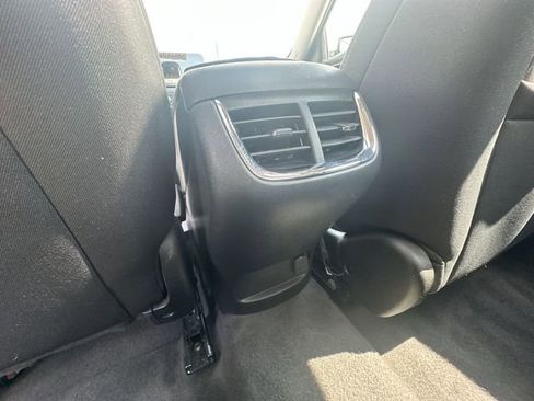 Used 2021 Chevrolet Malibu LT FWD image 24