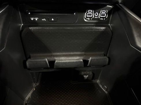 Used 2019 RAM 1500 Big Horn AWD/4WD image 18