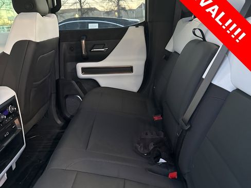 Used 2025 GMC Hummer EV 3X image 10