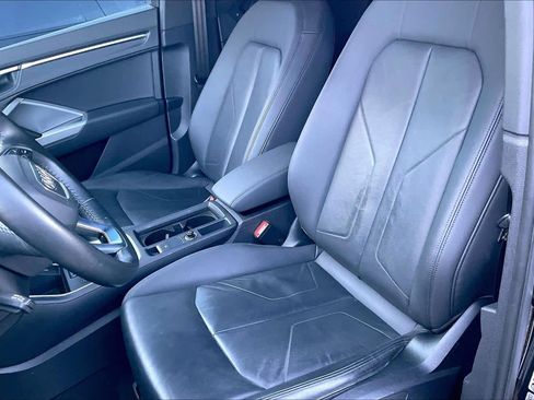 Used 2020 Audi Q3 2.0T Premium w/ Convenience Package image 7