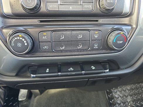 Used 2015 Chevrolet Silverado 1500 LT w/ LT Convenience Package image 27