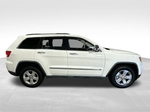 Used 2011 Jeep Grand Cherokee Limited AWD/4WD image 10