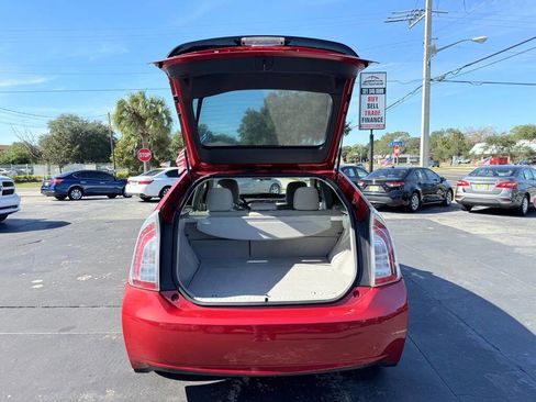 Used 2013 Toyota Prius image 6