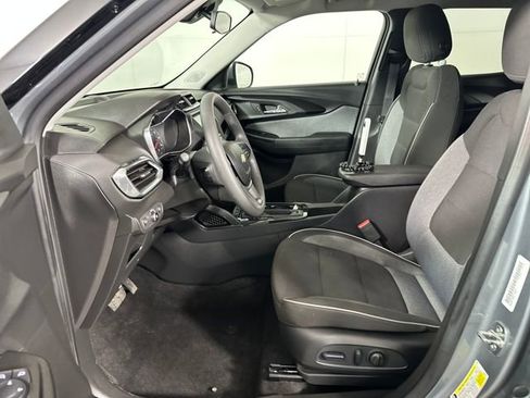 Used 2023 Chevrolet TrailBlazer LT image 11
