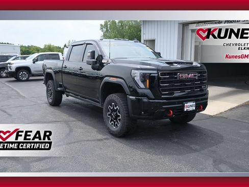 Used 2025 GMC Sierra 2500 AT4X AWD/4WD image 1